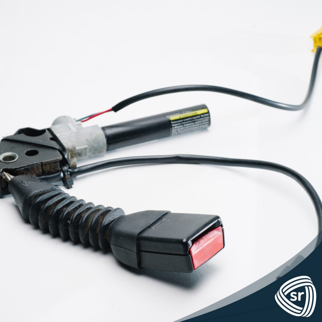 What Are Seat Belt Buckles