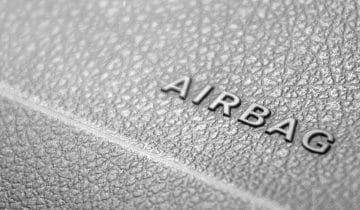 An Explainer on Airbags and Seat Belts Working Together