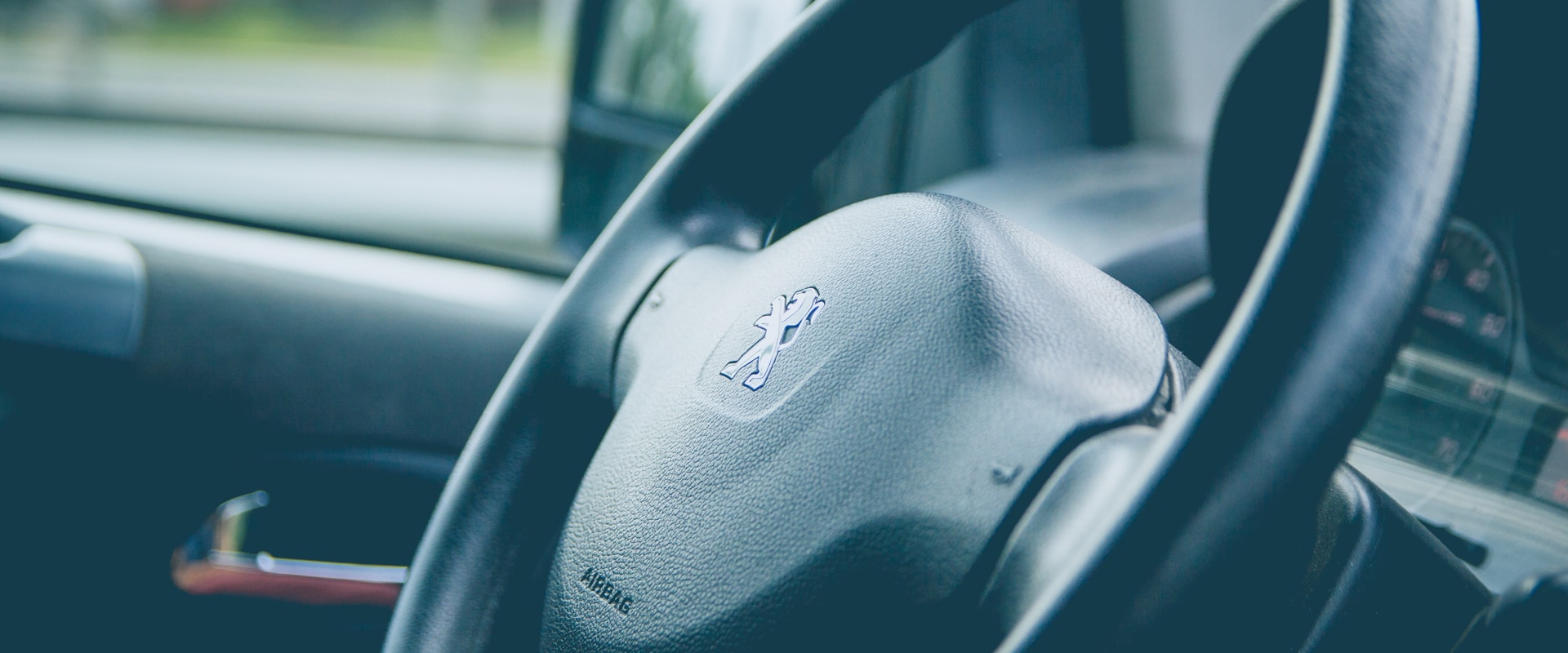 4 Airbag Maintenance Tasks You Can Perform at Home