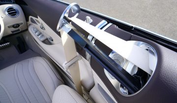 5 Best Practices and Easy Methods in Fixing a Stuck Seatbelt